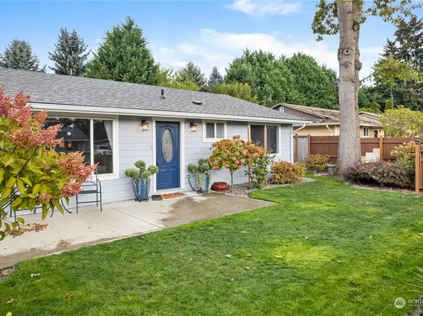 722 3rd Avenue NE, Pacific, WA 98047