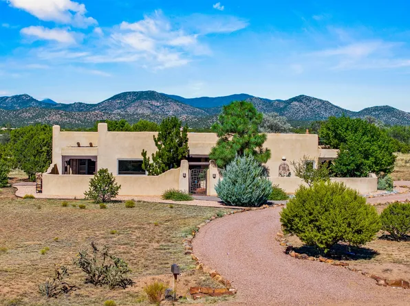 2 Monte Alto Ct, Santa Fe, NM 87508