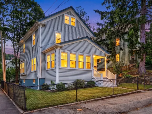 31 Greenhood St, Dedham, MA 02026