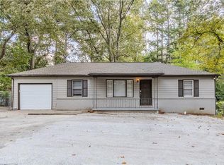 6281 Denny Ln SW, Mableton, GA 30126