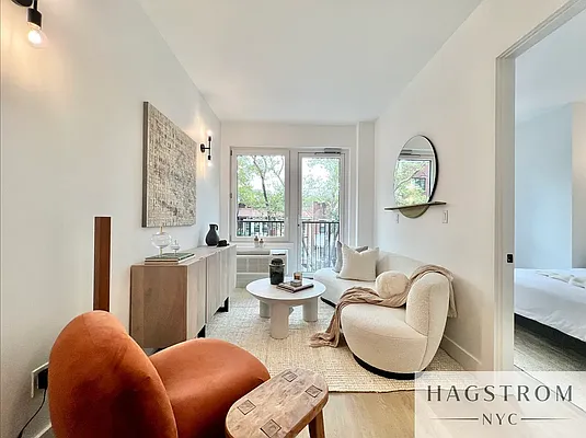 Rented by Hagstrom Management Inc | media 17