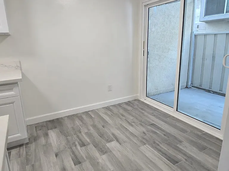 1334 Engracia Ave — Photo 9