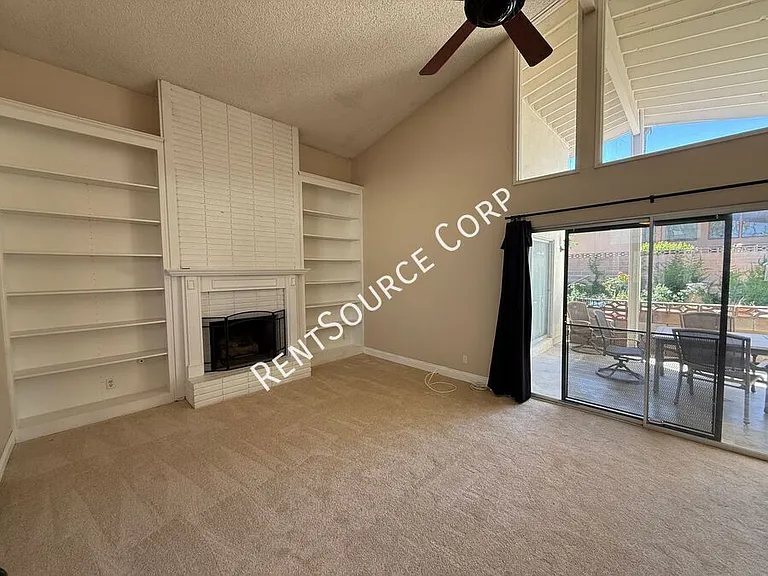 2522 Marcella St — Photo 5