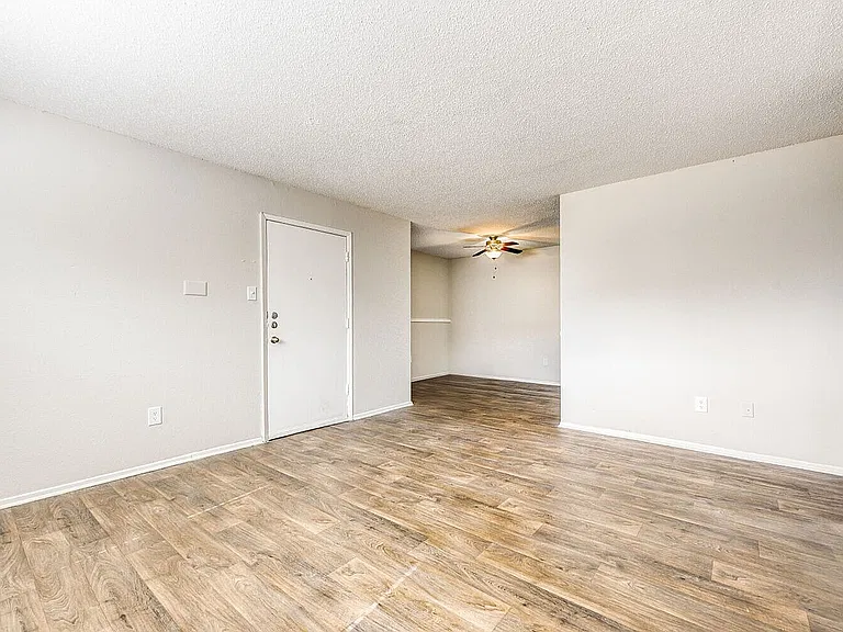 Rise Hillcrest — Photo 41
