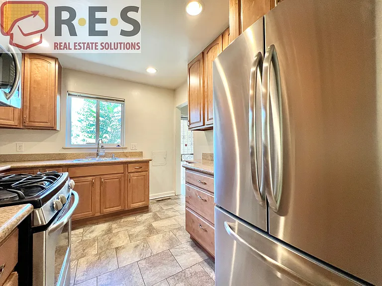 1059 Fillmore St — Photo 4