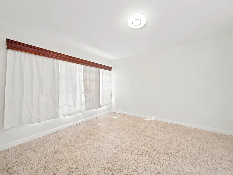 365 Blue Heron Rd — Photo 19