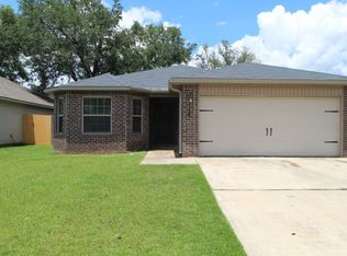 718 Forgotten Creek Ln, Pensacola, FL 32514