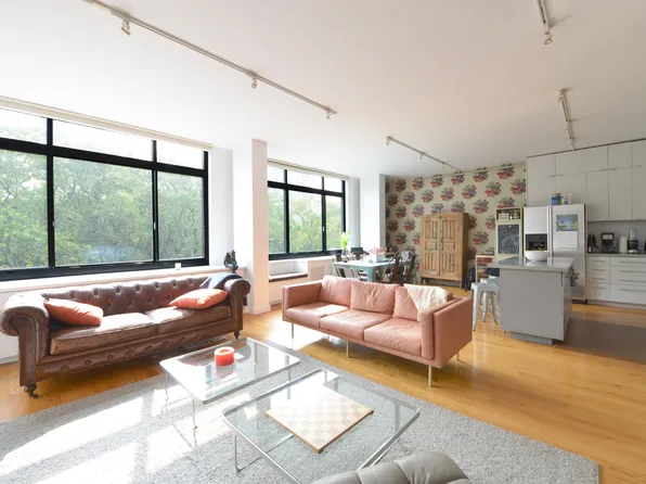 7 Essex Street image 1 of 8