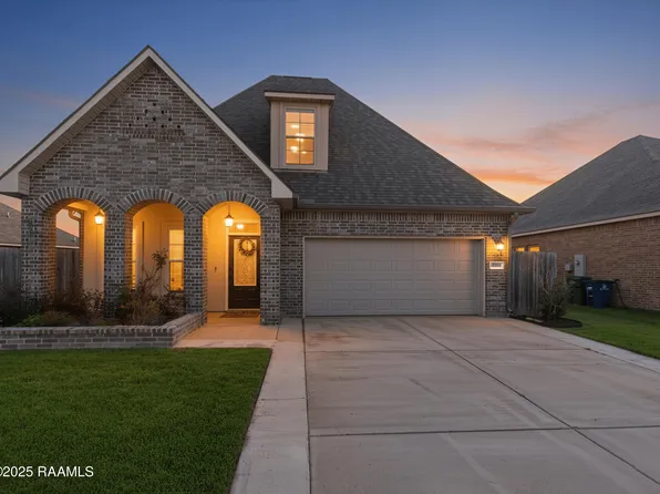 207 Hutton Ln, Youngsville, LA 70592