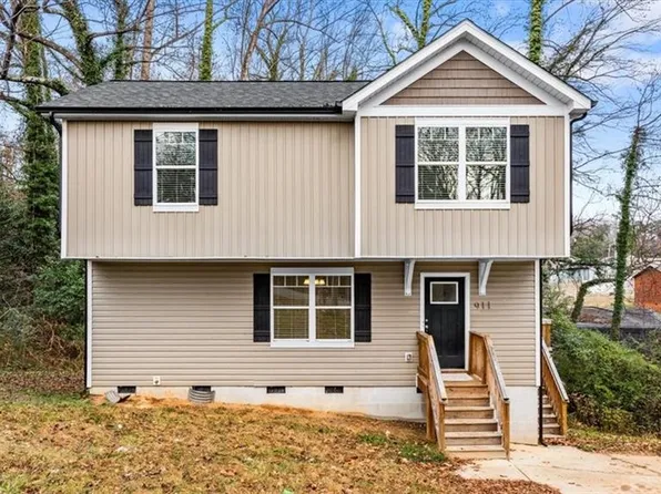 911 Cassell St, Winston Salem, NC 27107