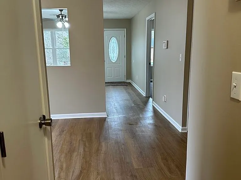 112 Donna Ave — Photo 7