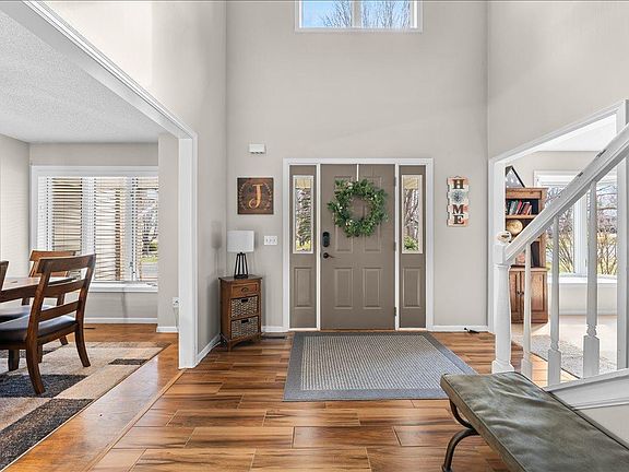 2nd image of 139 Ridge Way