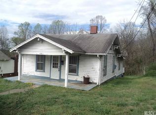 438 Howard St SW, Lenoir, NC 28645