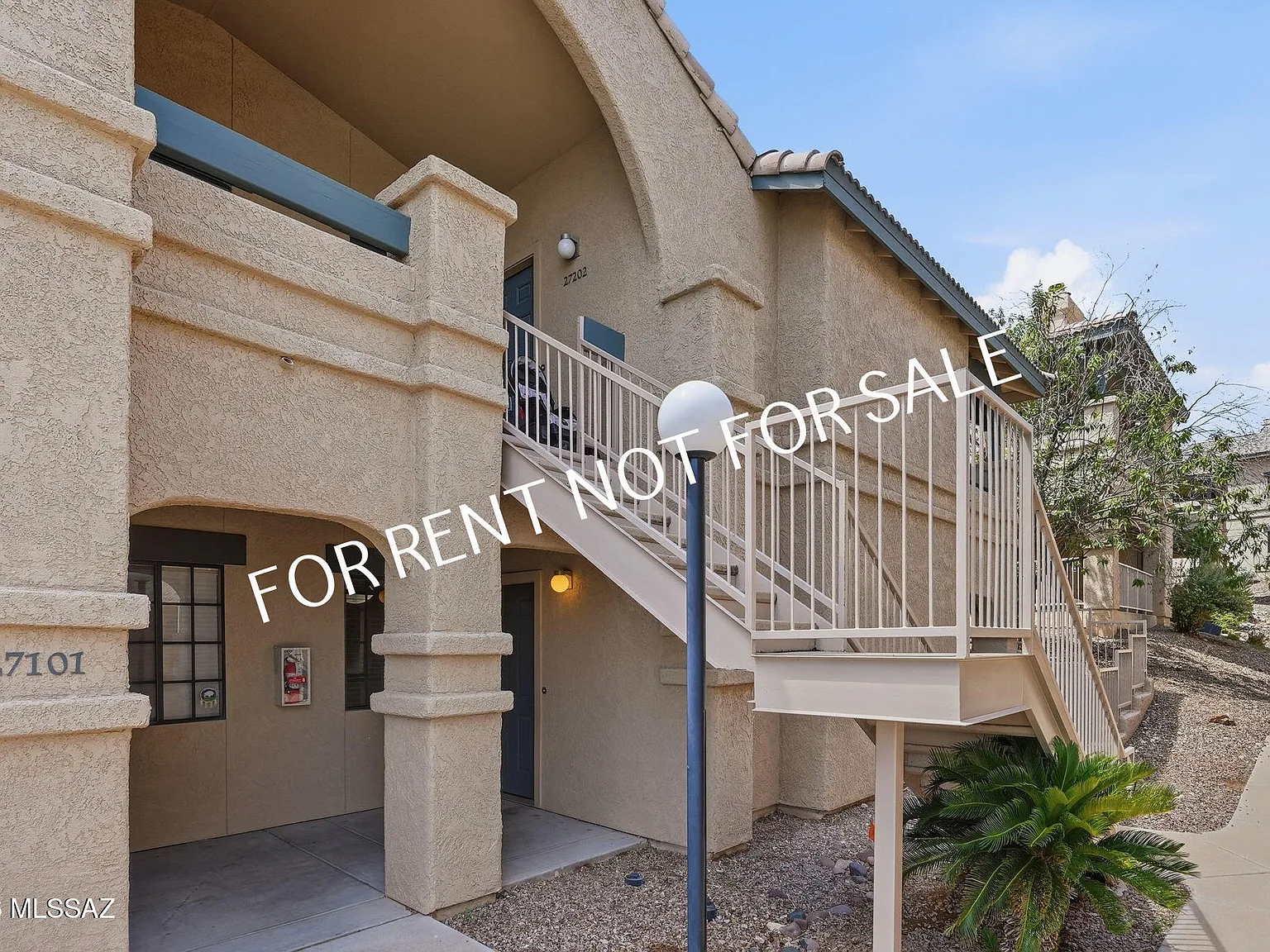 3 bed, 2.0 bath, 1113 sqft, $1,550 — Photo 2