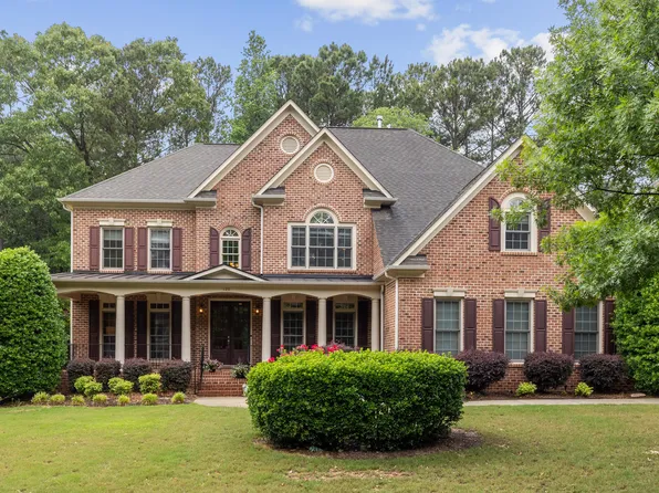 120 Aspenridge Dr, Holly Springs, NC 27540
