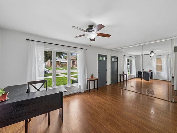 4th image of 2534 Maple St