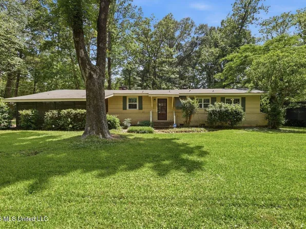 1649 E Northside Dr, Jackson, MS 39211