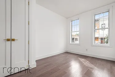 Rented by Rennit Inc.