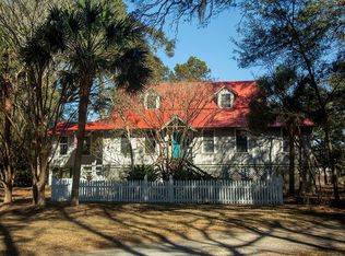 715 Ramshorn Ln, Mc Clellanville, SC 29458