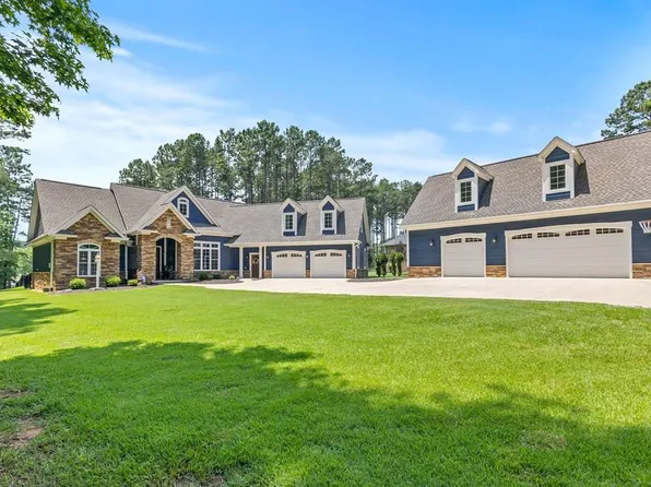330 Mainsail Dr, Greenwood, SC 29649