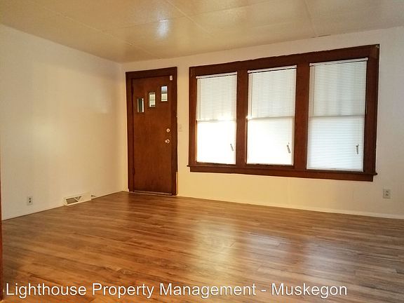 2nd image of 1525 Beidler St APT 1