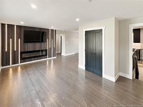 2nd image of 85 Mount Royal Blvd