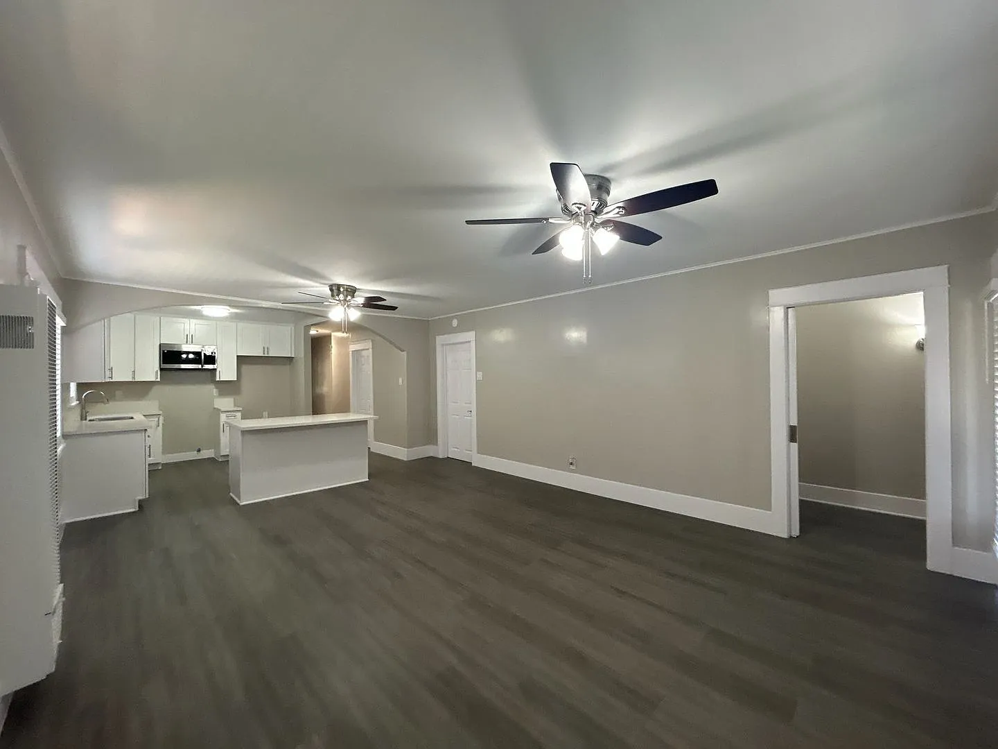 1127-1141 E 1st St Long Beach, Ca 90802 — Photo 4