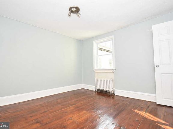 3rd image of 308 Delancey St #3