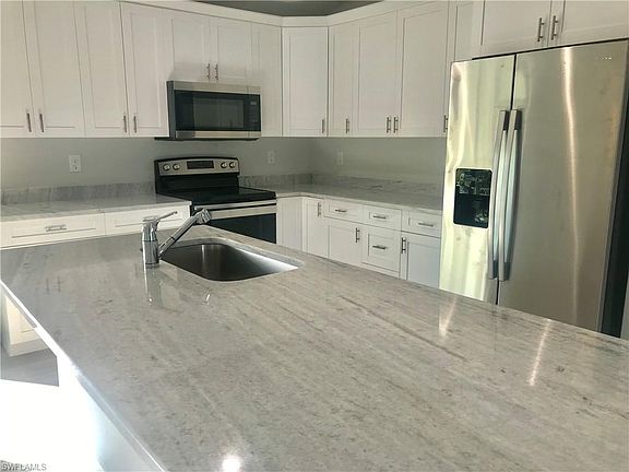 4th image of 1112 Alaska Ave