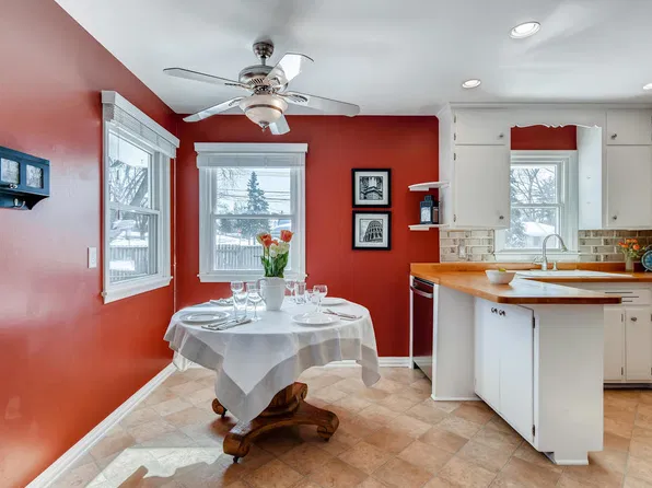 1232 Lark Ave E, Maplewood, MN 55109