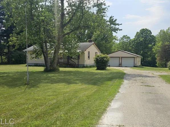 375 Scott Rd, Kimball, MI 48074