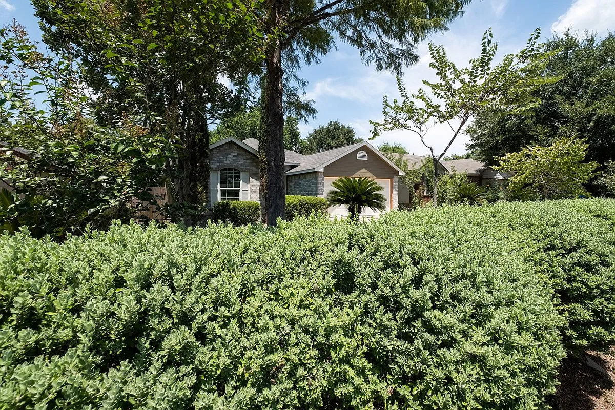 Building Photo - 7320 Muffin Dr