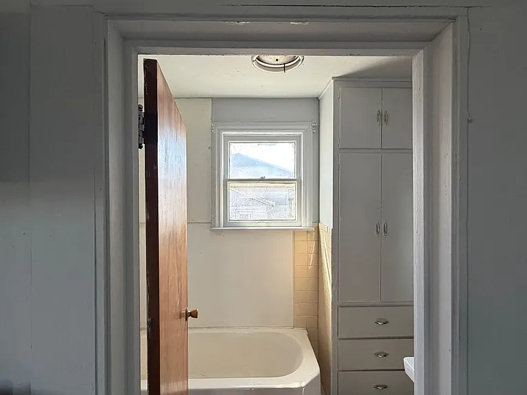 716 Robinson St #B — Photo 16