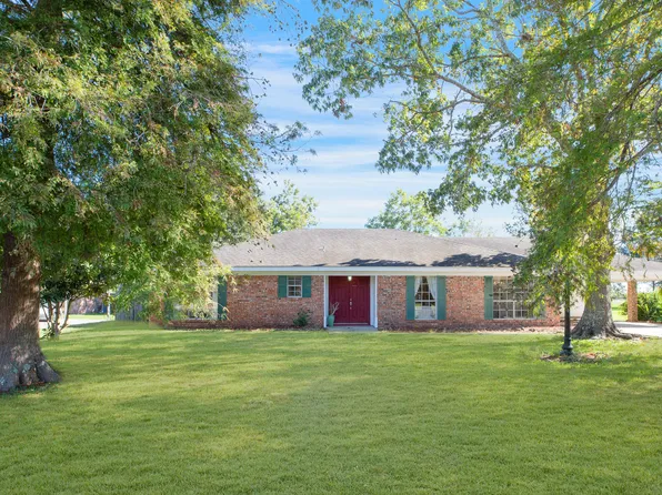 309 Estate Dr, New Iberia, LA 70563