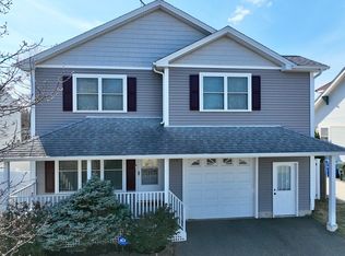 138 Wollaston St, Springfield, MA 01119