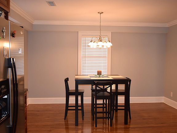 4th image of 3224 N Davis Drive