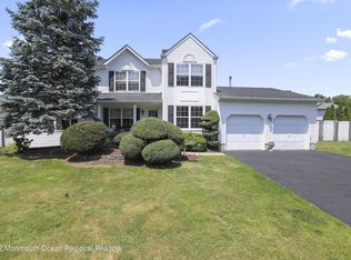 36 Sherrybrooke Dr, Howell, NJ 07731