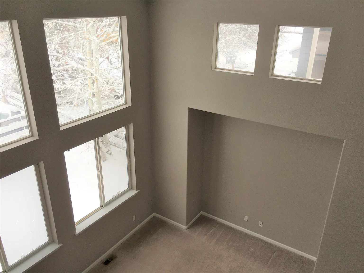 3 bed, 2012 sqft, $3,000 — Photo 3