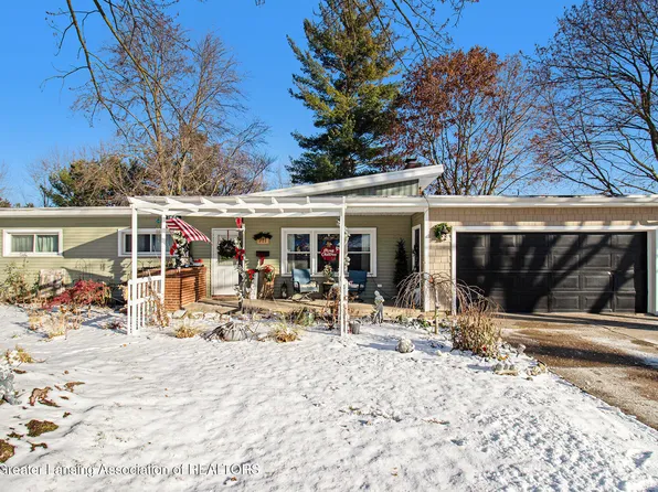711 S Mead St, Saint Johns, MI 48879