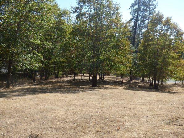 336 Donet Ln, Merlin, OR 97532