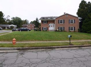 2507 Lampost Ln, Parkville, MD 21234