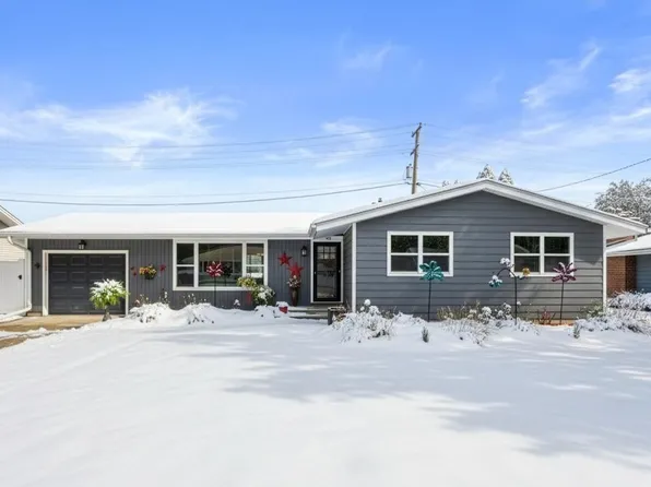 183 PLUMMER COURT, Neenah, WI 54956