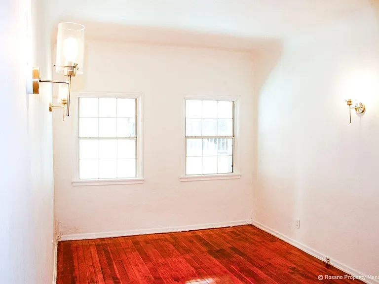 341 S Gramercy Pl #104 — Photo 6