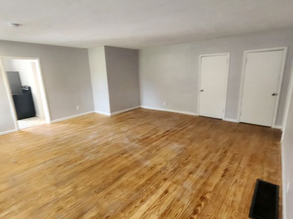 14 W Main St #C