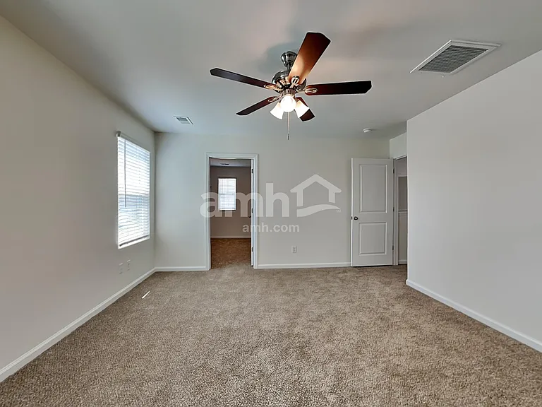 112 Tobago Cir — Photo 9