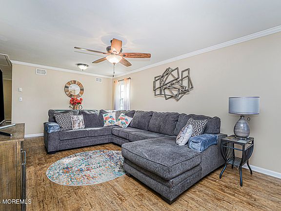 3rd image of 133A Rigi Strasse