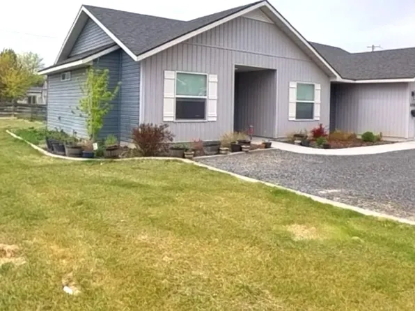 808 Adell Ave, Filer, ID 83328