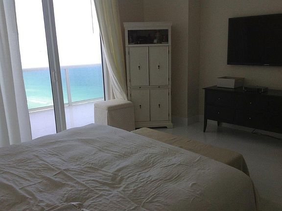 Second Master Bedroom