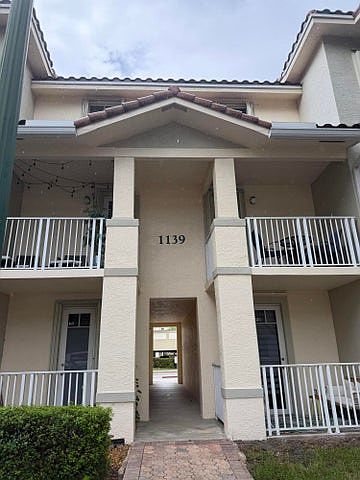 1st image of 1139 Town Center Dr APT 25