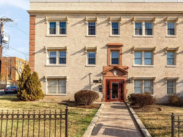 2625 3rd St NE APT 306, Washington, DC 20002